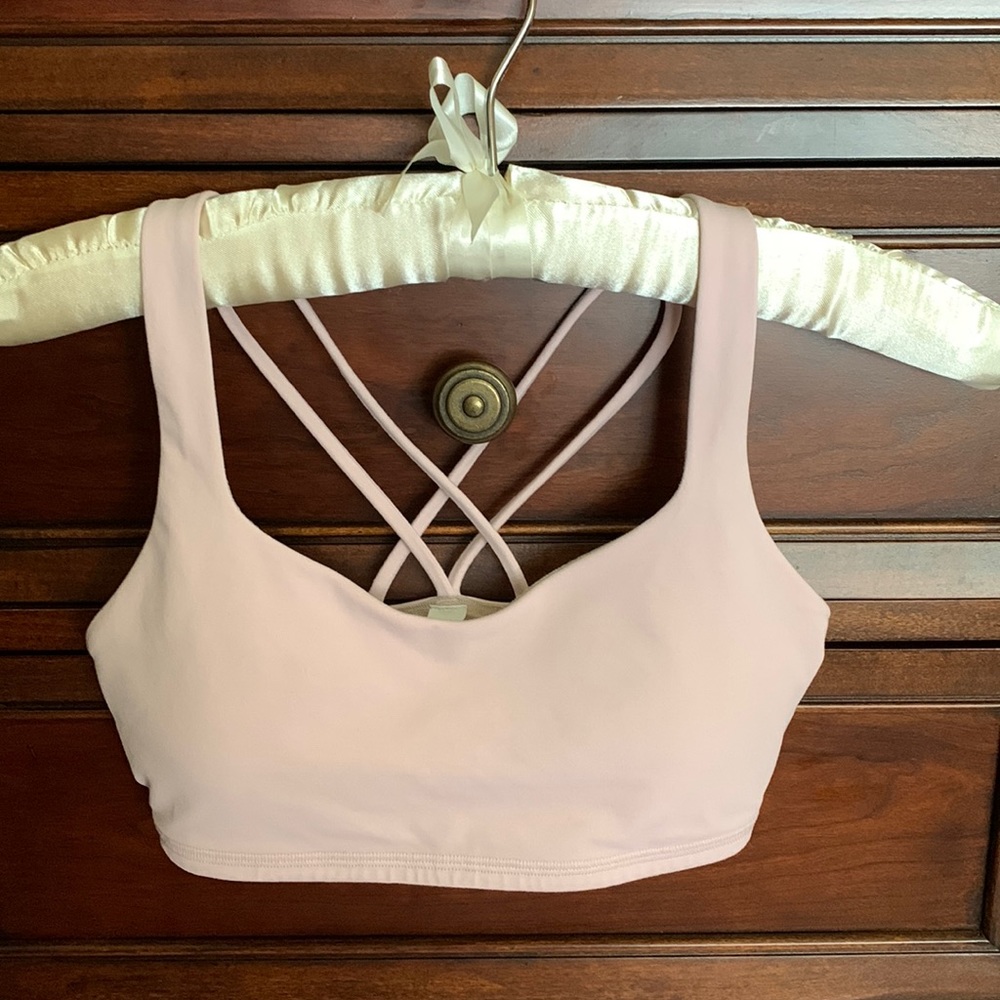 Lululemon Size 2 pale pink sports bra
